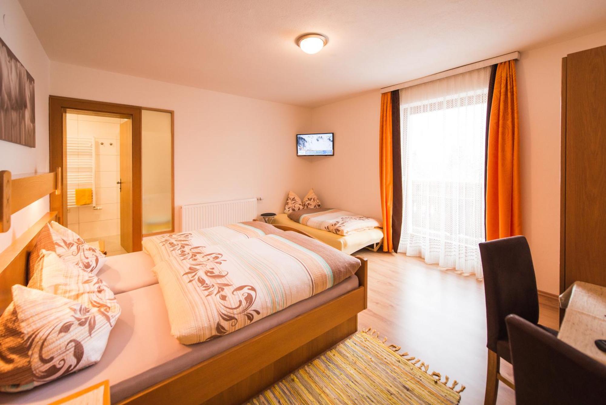 Hotel Pension Barbara Sankt Martin am Tennengebirge Szoba fotó